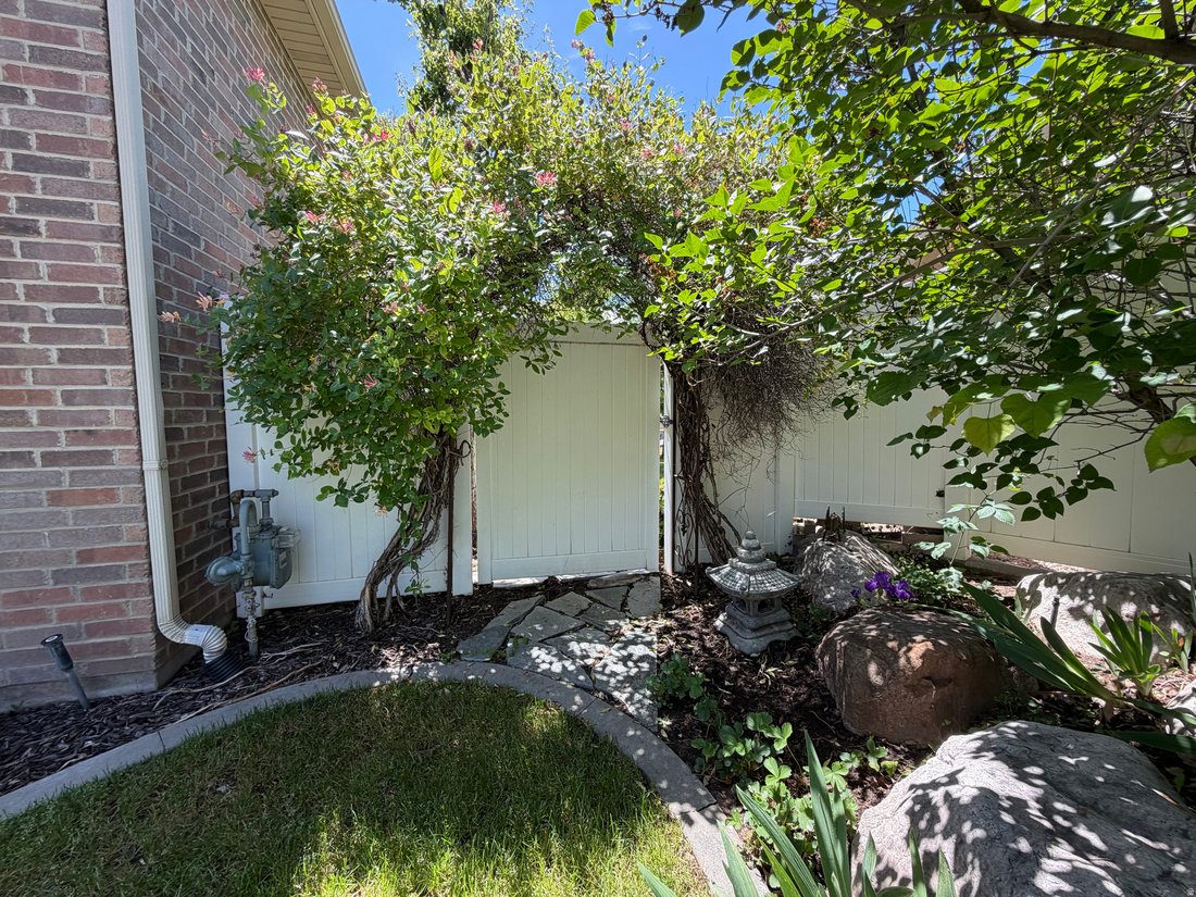 House in Syracuse, Utah, United States 4 - 18084637