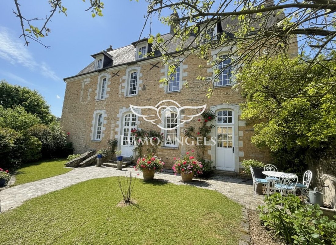 House in Huille-Lezigne, Pays de la Loire, France 1 - 18088339