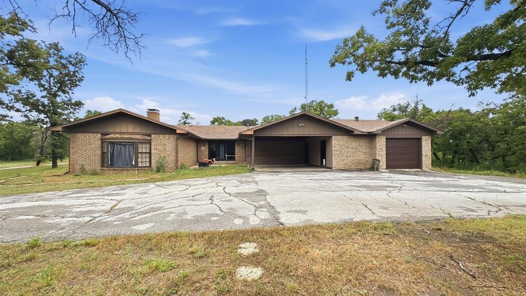 House in Graham, Texas, United States 2 - 18086987