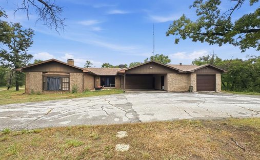 House in Graham, Texas, United States 1