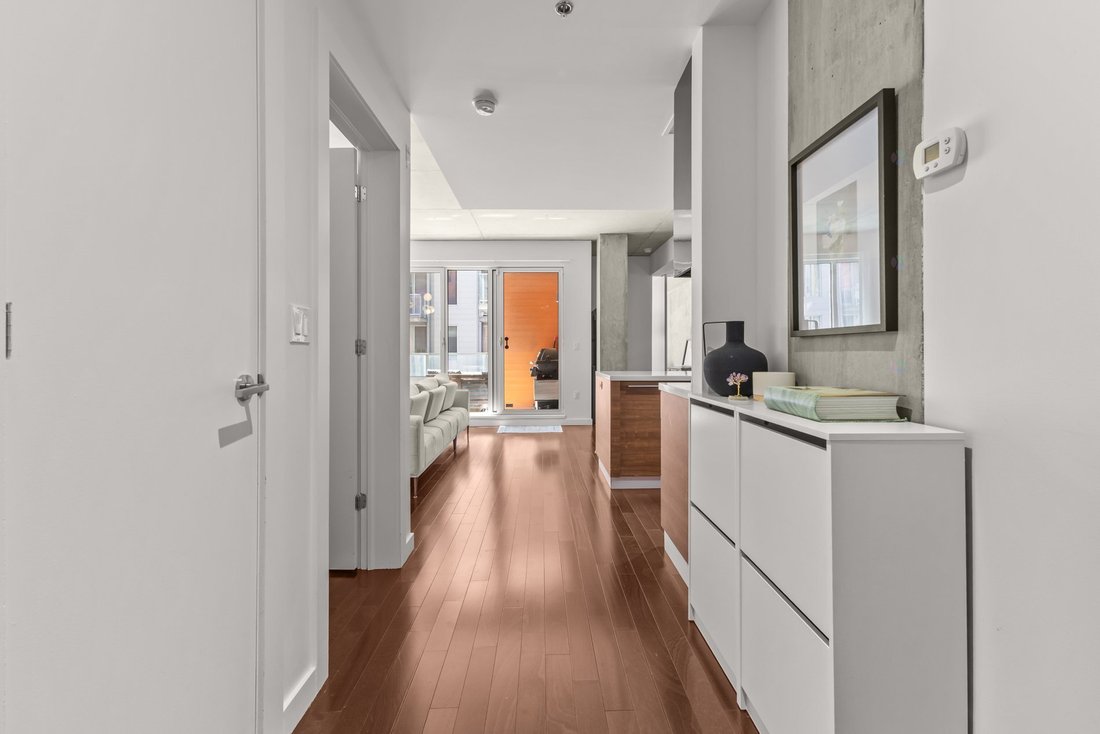 Condo in Montréal, Quebec, Canada 3 - 18086699
