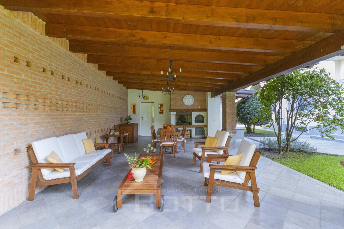 Villa in Cecca-Agagliate, Piedmont, Italy 2 - 18081188
