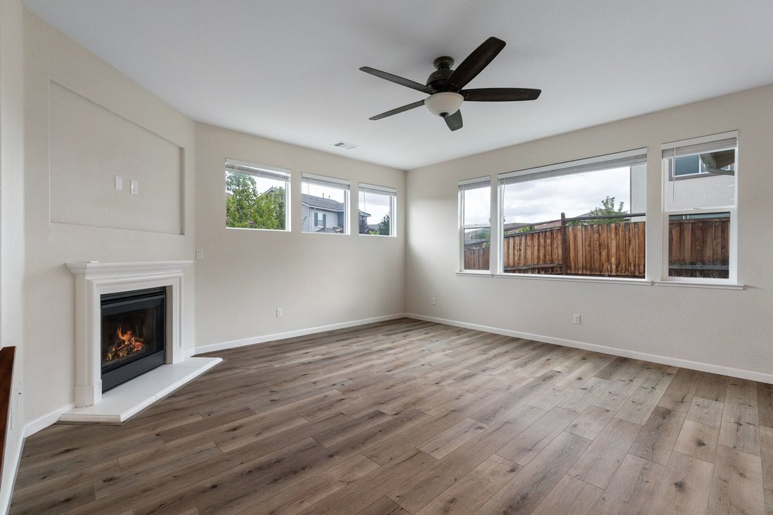 House in Sparks, Nevada, United States 5 - 18084391