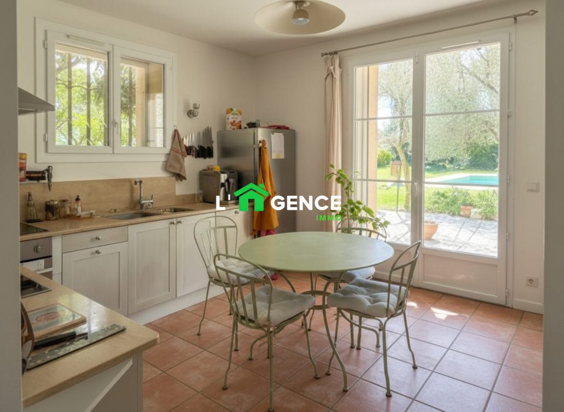 House in Centre, Port-de-Bouc, France 4 - 18088186