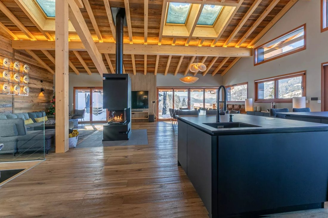 Chalet in Megève, Auvergne-Rhône-Alpes, France 2 - 18085178