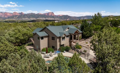 House in New Harmony, Utah, United States 1