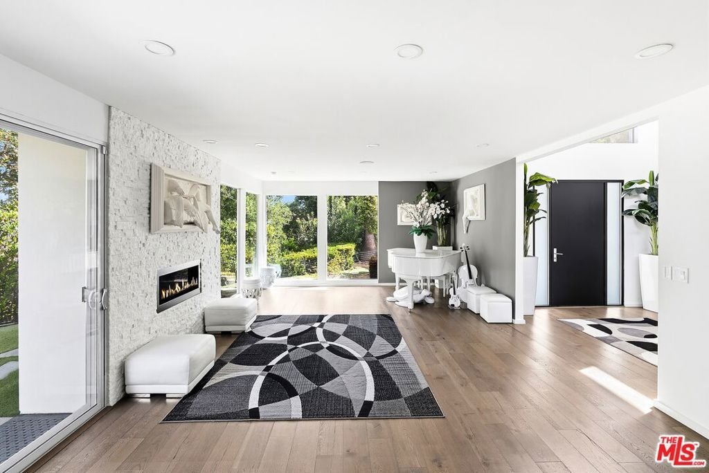 House in Los Angeles, California, United States 5 - 18086863
