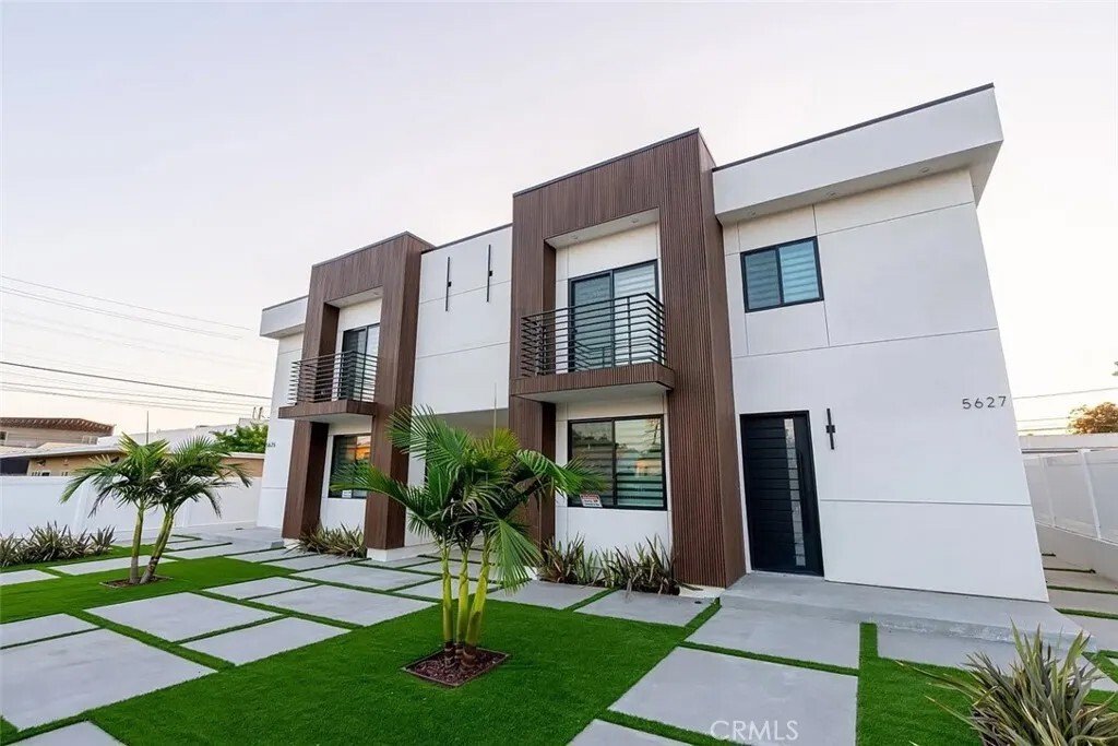 Los Angeles, California, United States 3 - 18081837