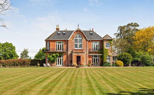 House in Okehurst, Billingshurst, England 1