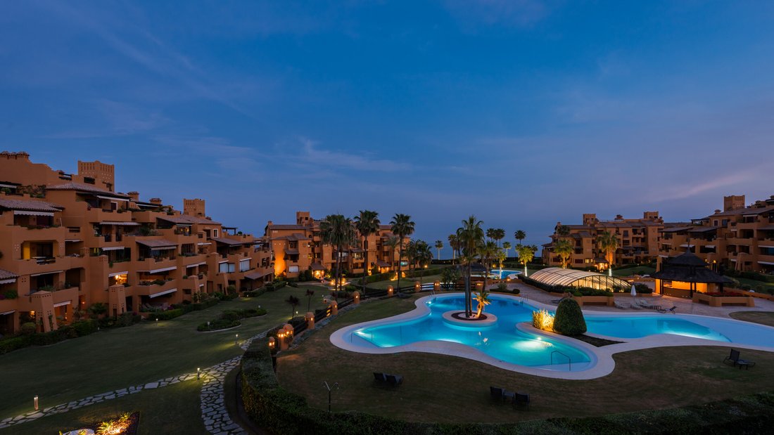 Apartment in Estepona, Andalusia, Spain 1 - 18081265