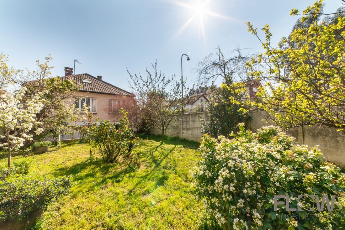 House in Bois-Colombes, Ile-de-France, France 3 - 18088280