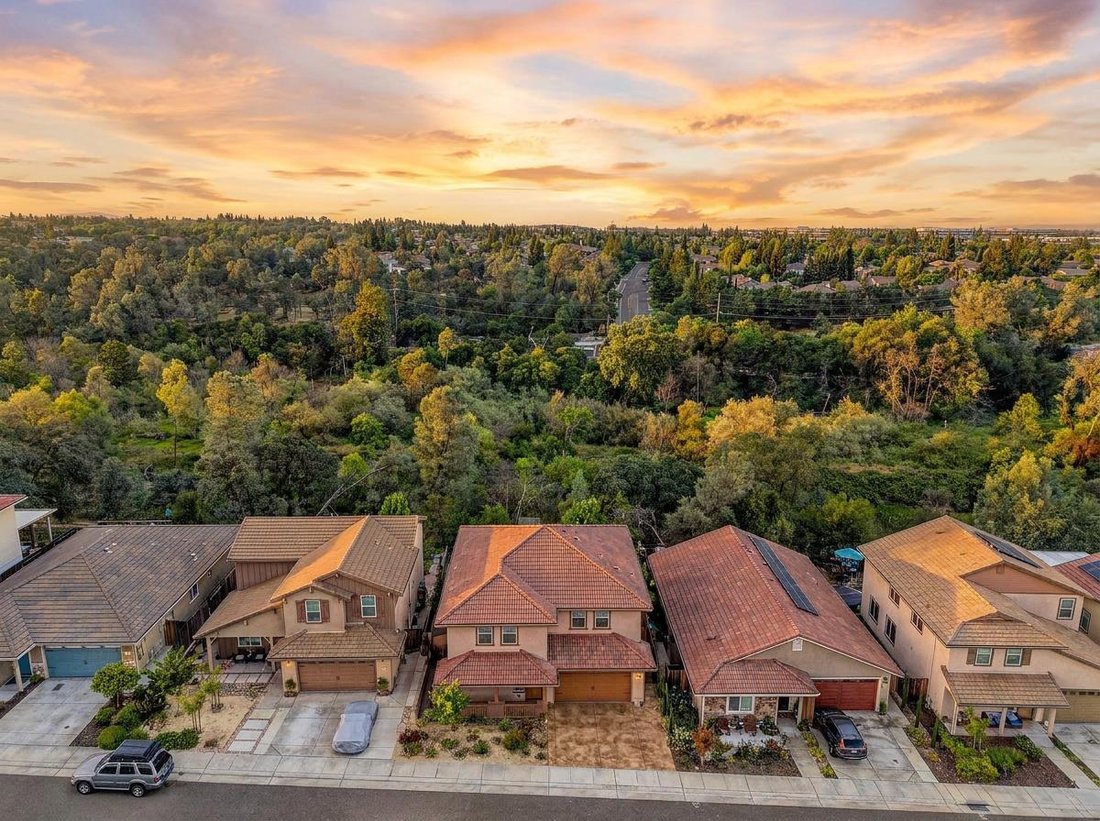Casa en Folsom, California, Estados Unidos 2 - 18086055