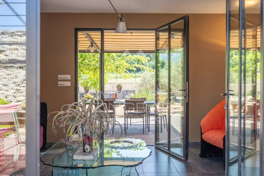 House in Oppède, Provence-Alpes-Côte d'Azur, France 2 - 18083035