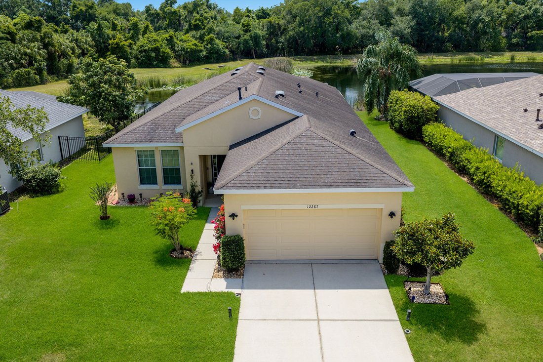 Bradenton, Florida, United States 2 - 18080879