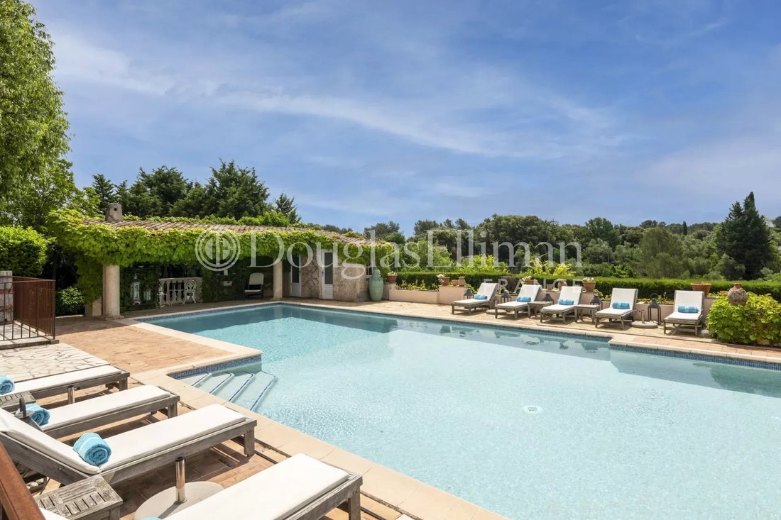 House in Grasse, Provence-Alpes-Côte d'Azur, France 3 - 16052974