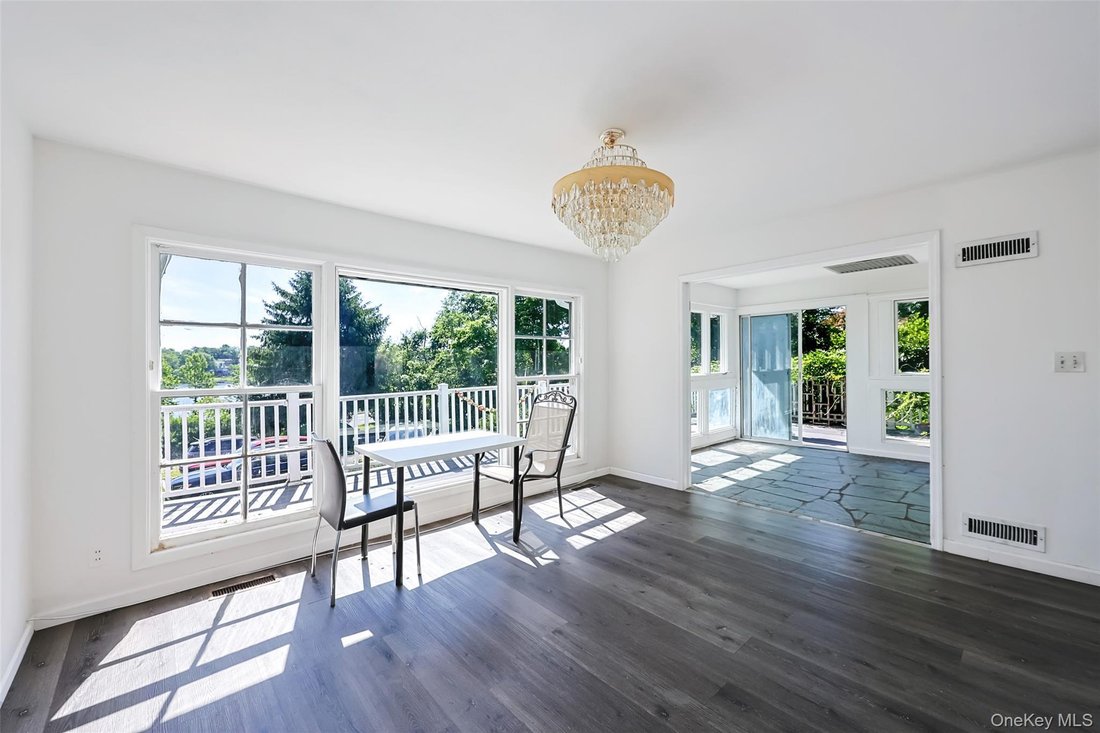 House in Great Neck, New York, United States 3 - 17721899