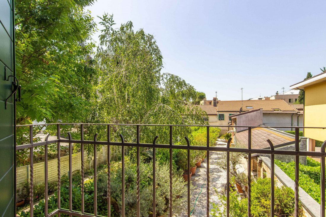 Villa in Ponte di Brenta, Padua, Italy 2 - 18087529