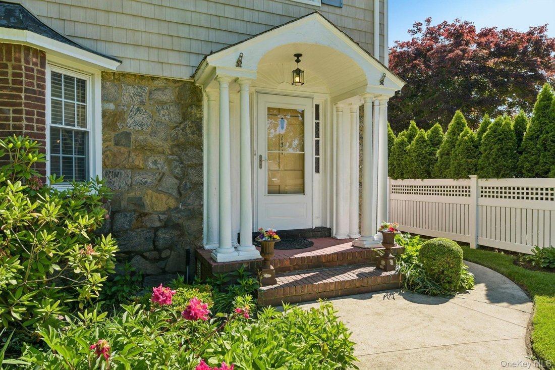 House in North New Hyde Park, New York, United States 4 - 18088023
