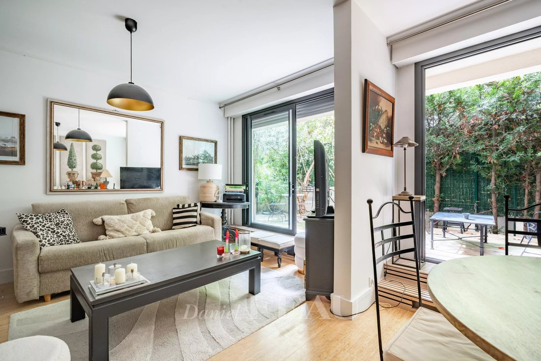 Apartment in Ile de la Jatte - Parc d'Orléans, Neuilly-sur-Seine, France 2 - 18083023