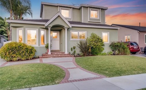 House in Signal Hill, California, United States 1