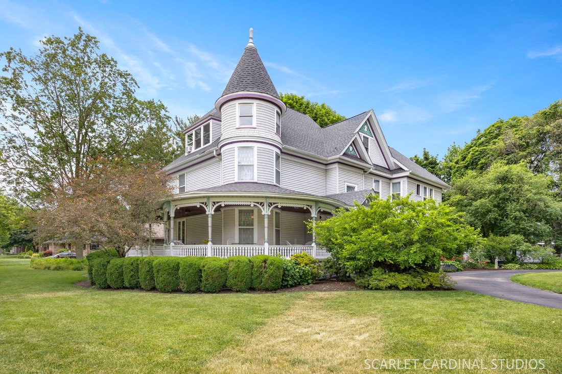 House in Aurora, Illinois, United States 2 - 18086282