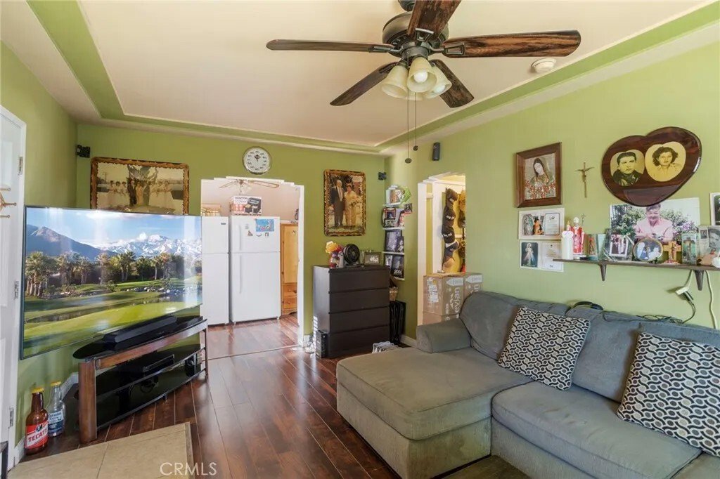 Los Angeles, California, United States 4 - 17274661