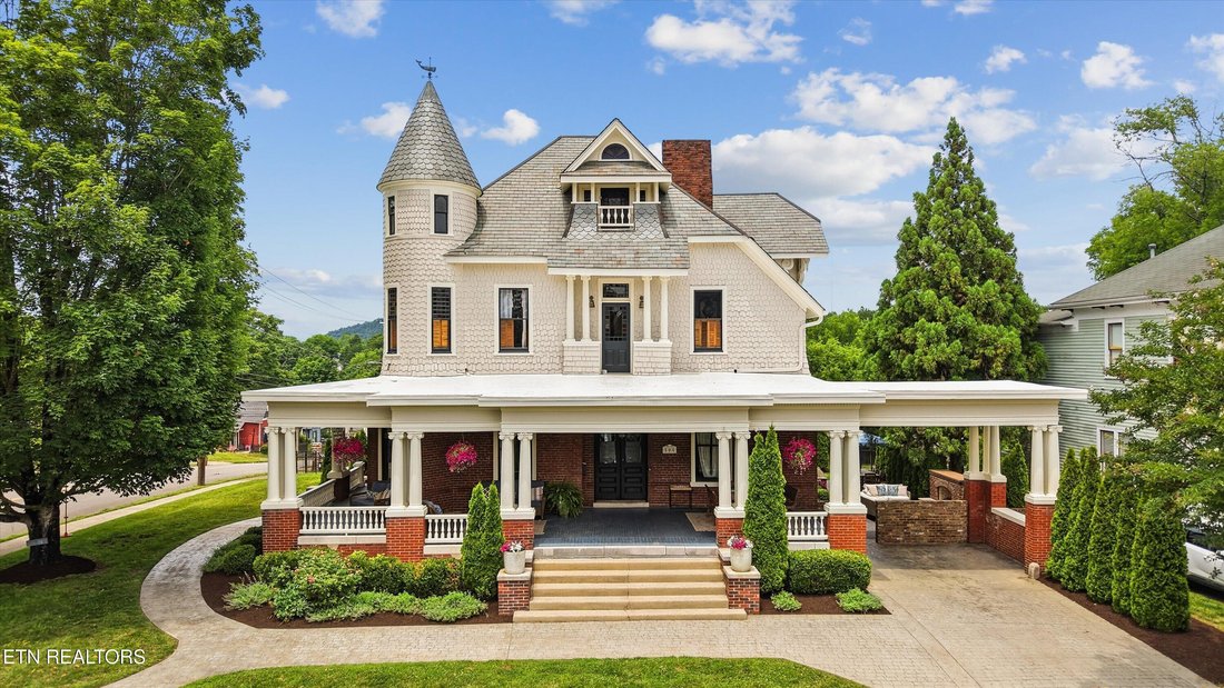 House in Knoxville, Tennessee, United States 1 - 18082434