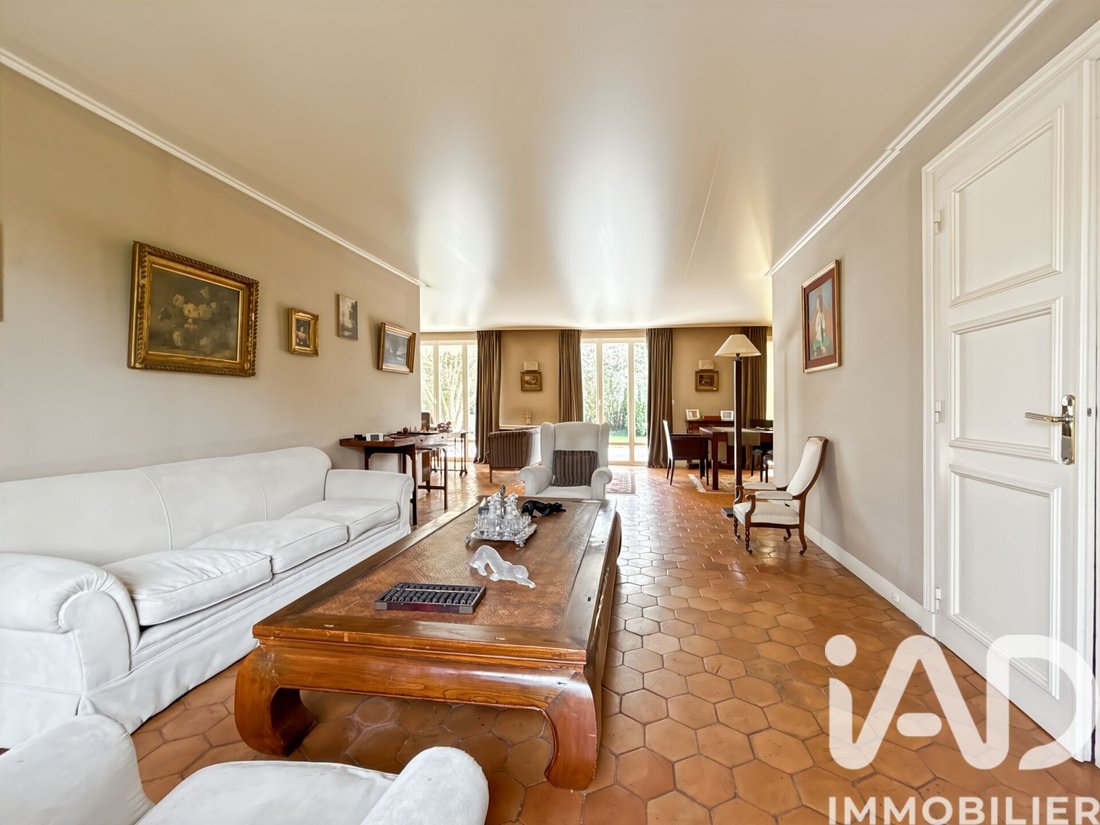 House in Santeny, Ile-de-France, France 5 - 18084072