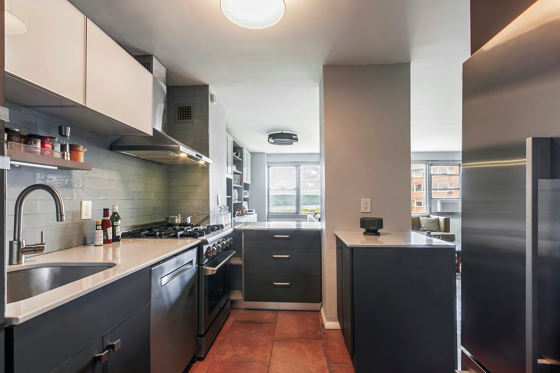 Co Op in New York, New York, United States 4 - 18074793