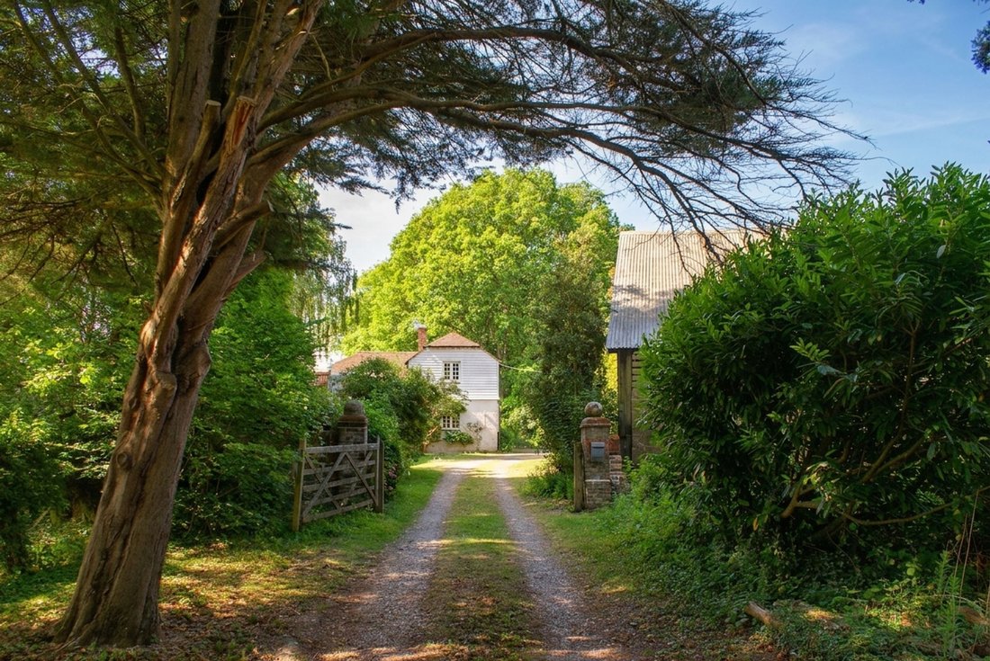 House in Arlington, England 1 - 18083501