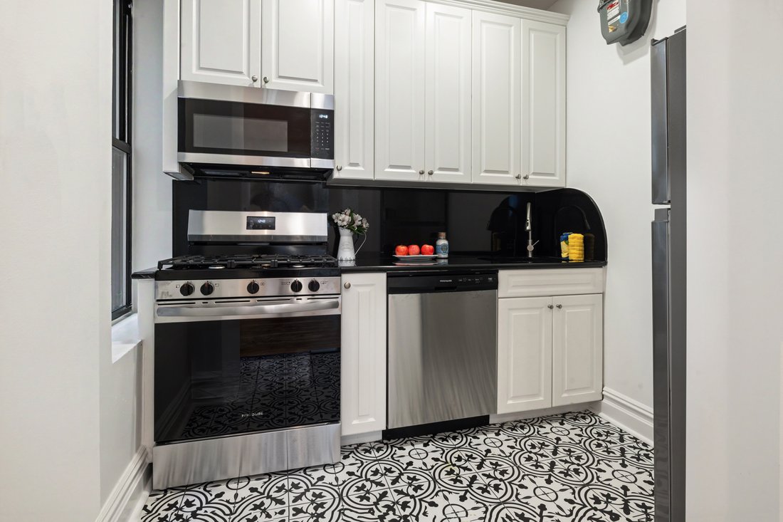 Condo in New York, New York, United States 4 - 18082928