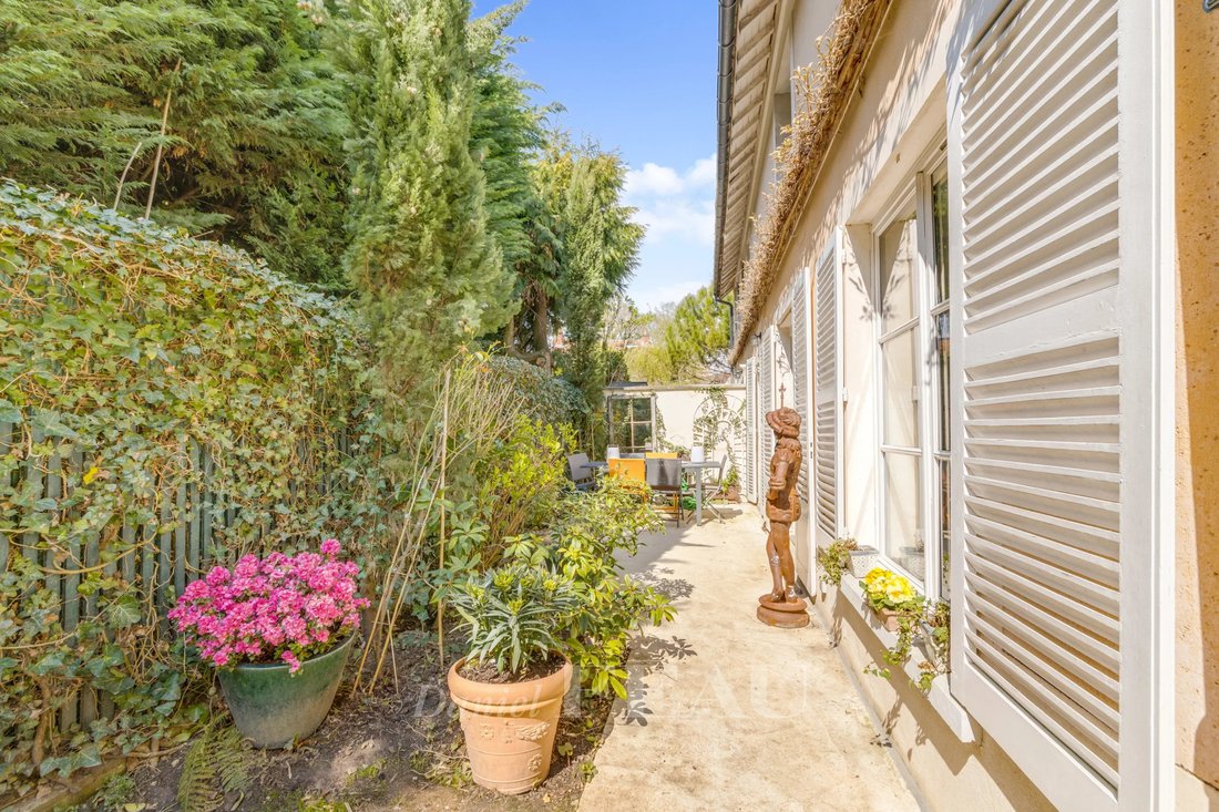 House in Bailly, Ile-de-France, France 2 - 18082974