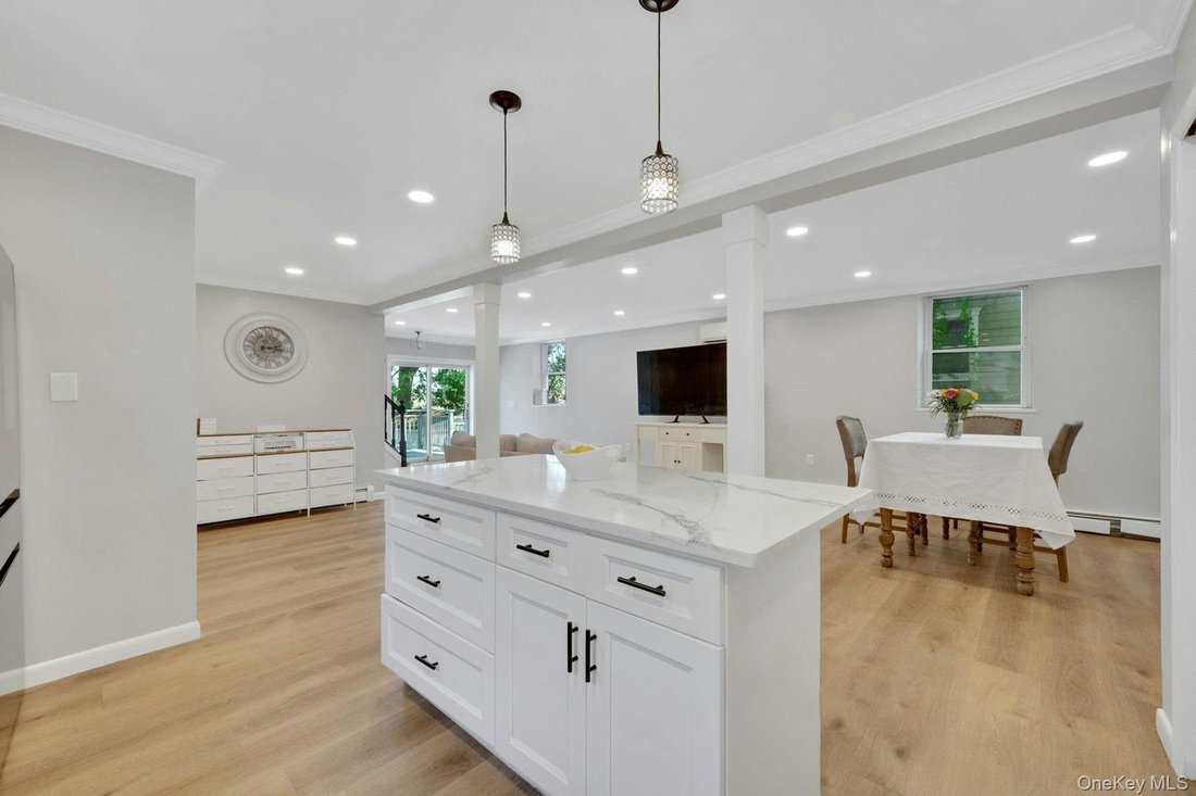 House in Yonkers, New York, United States 4 - 18009977