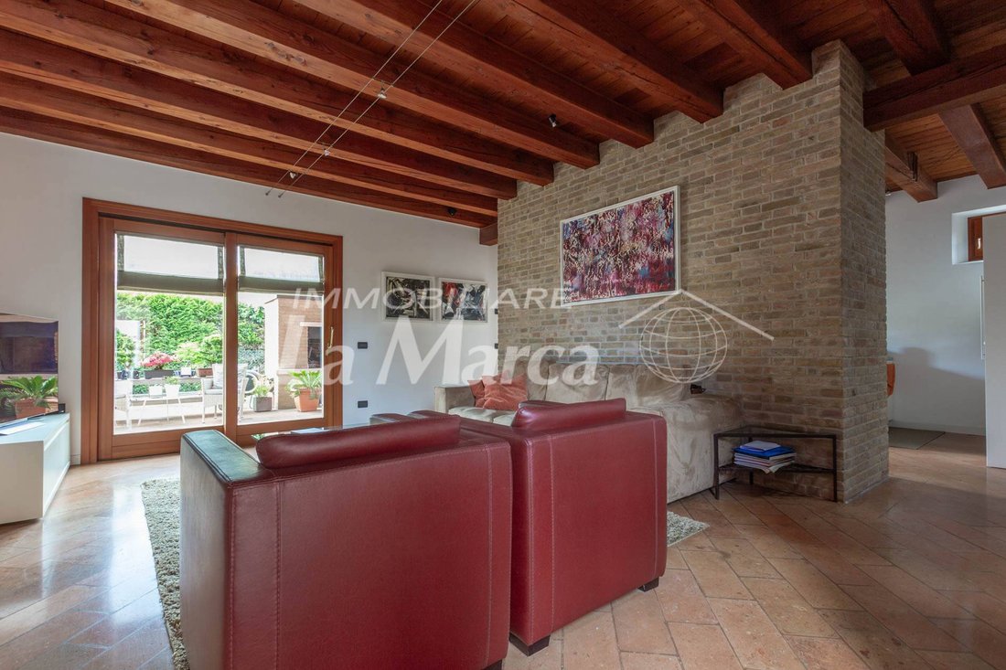 Villa in Favaro-Tessera, Venice, Veneto 2 - 18081296