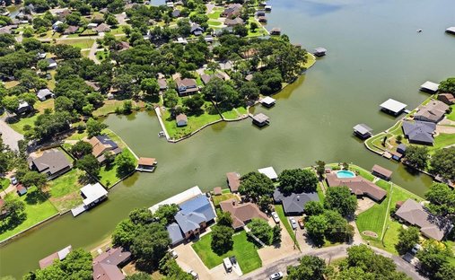 House in Granbury, Texas, United States 1