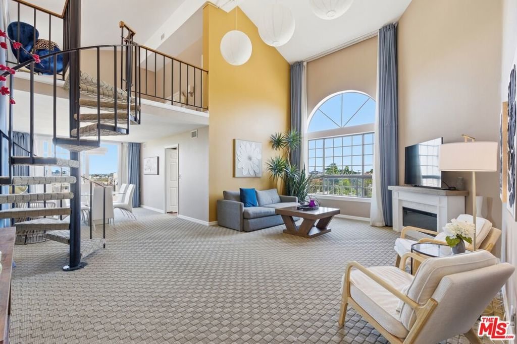 Condo in Los Angeles, California, United States 1 - 18086841
