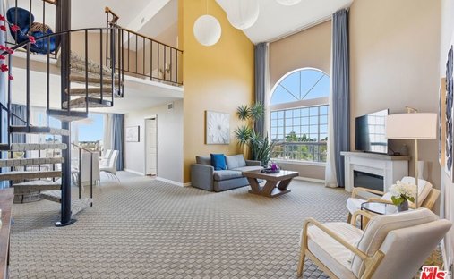 Condo in Los Angeles, California, United States 1