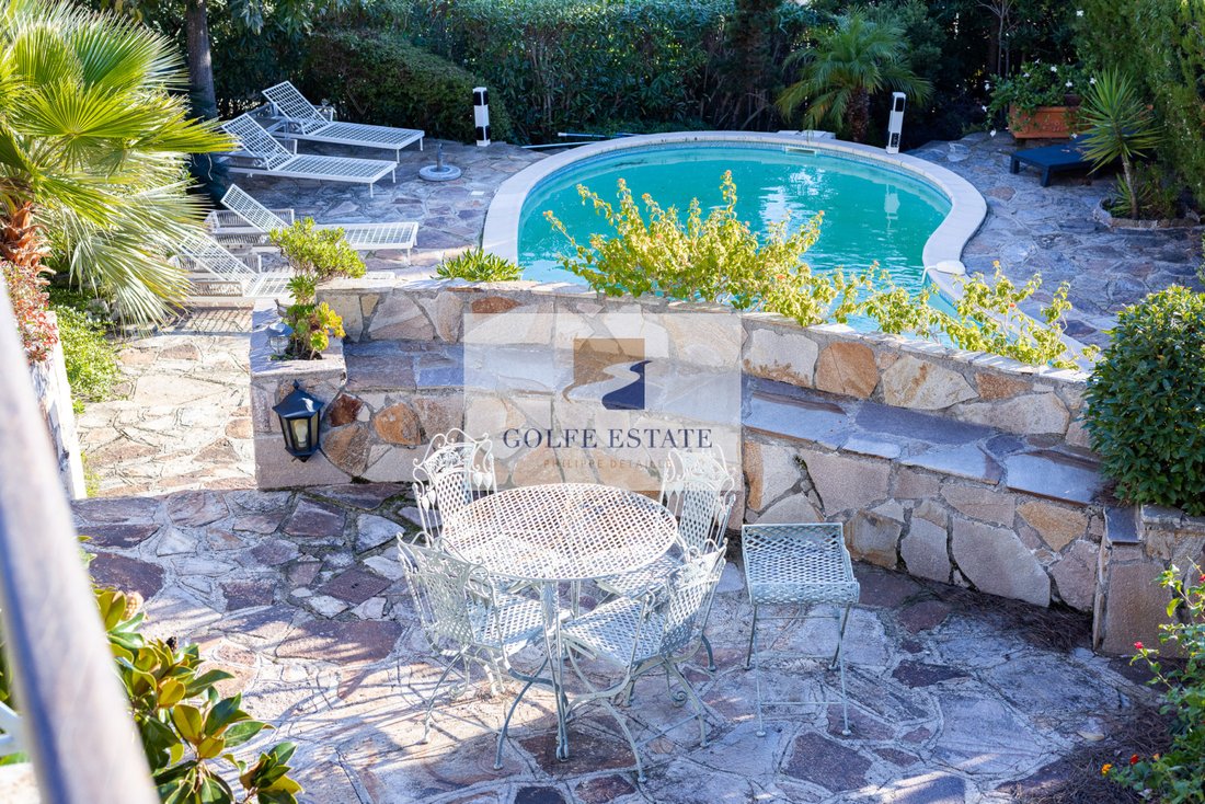 Villa in La Croix-Valmer, Provence-Alpes-Côte d'Azur, France 2 - 18082280