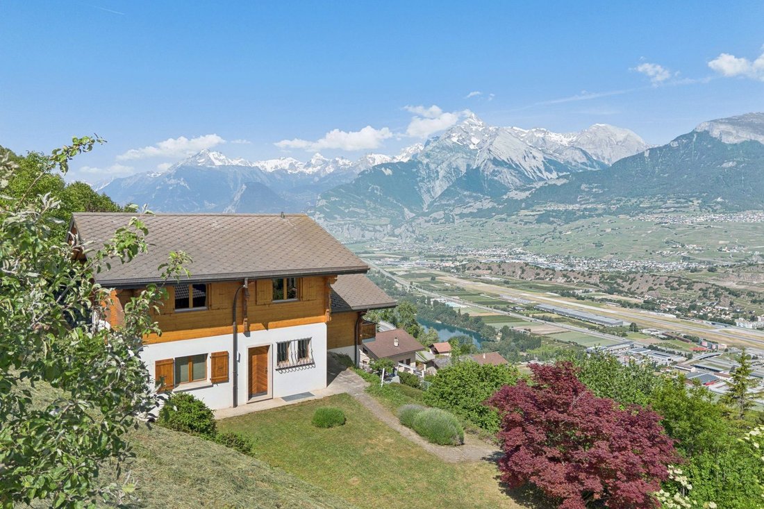 A Privileged Address In Salins Charming Chalet With A Remarkable Panoramic Vie