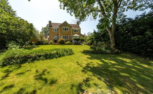 House in South Newington, England 1