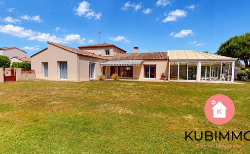 House in Jard-sur-Mer, Pays de la Loire, France 1