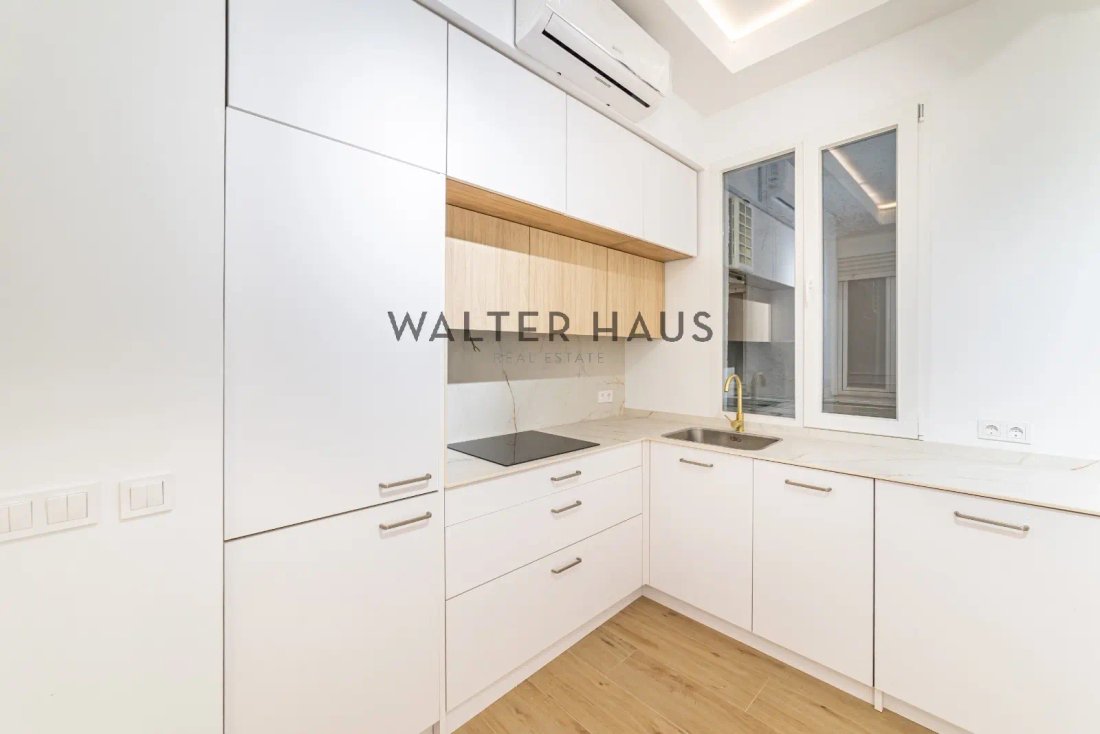 Apartment in Centro, Madrid, Spain 5 - 18083472