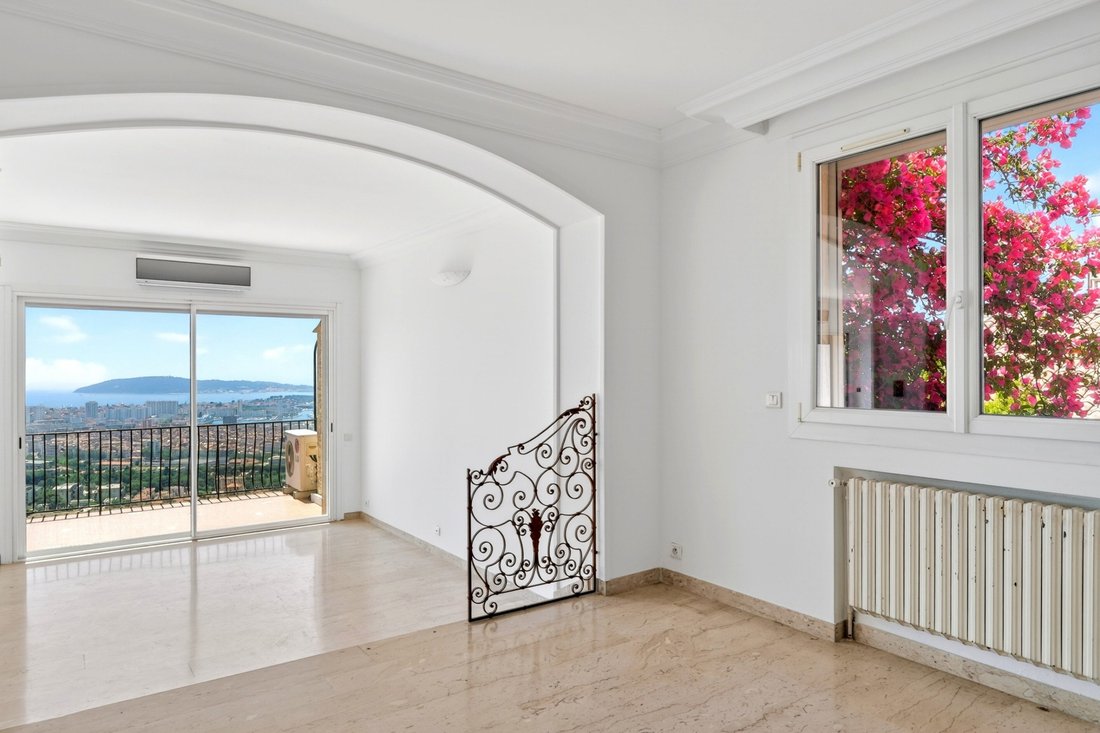 House in Place d'Armes, Toulon, France 5 - 18088549