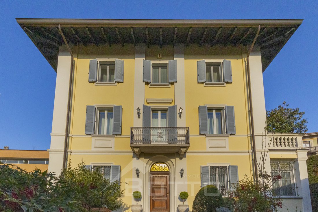 Villa in Cecca-Agagliate, Piedmont, Italy 1 - 18081188