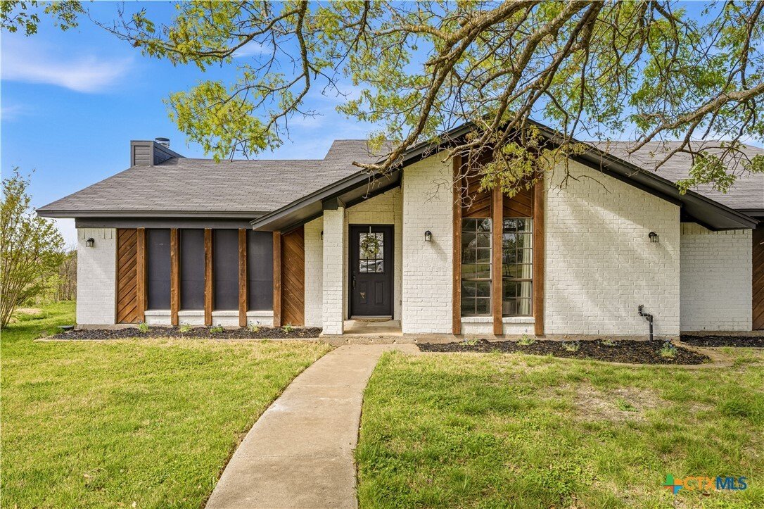 House in Lorena, Texas, United States 3 - 18081468