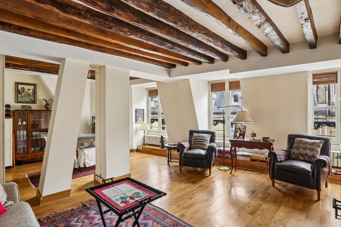 Apartment in Elysées-Madeleine, Paris 8e Arrondissement, Paris 2 - 18086340