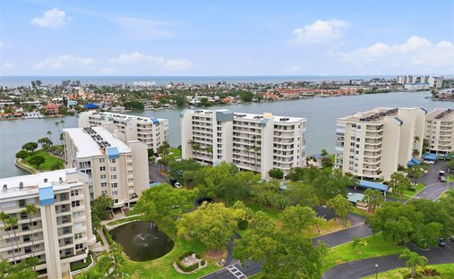 Condo in St. Petersburg, Florida, United States 1