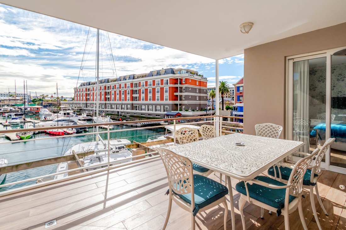 Apartment in Foreshore, Cape Town, South Africa 2 - 18083612