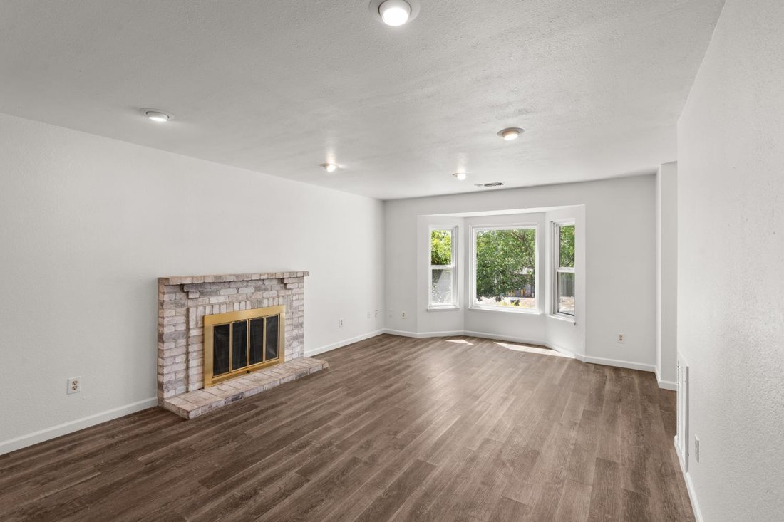 House in Folsom, California, United States 3 - 18086098