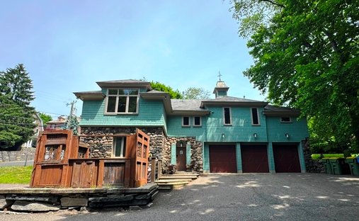 House in Waterbury, Connecticut, United States 1